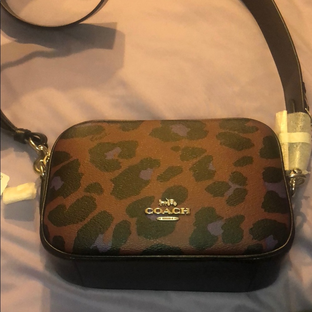 Coach Leopard Jes